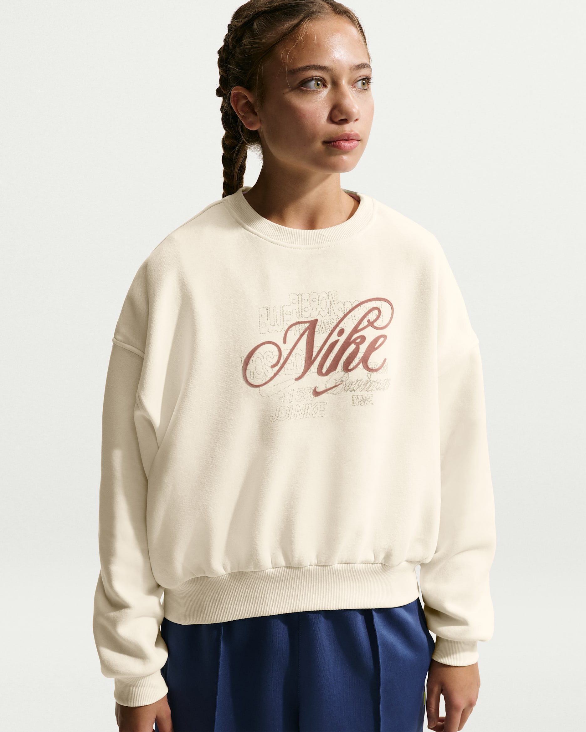 Nike Sportswear Club Fleece Big Kids' (Girls') Boxy Crew-Neck